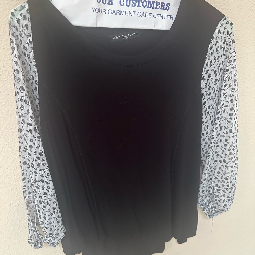 Kim & Cami Black Blouse with White Patterned Sleeves
